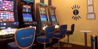 Table games and speciality games section inside 8k84 game lobby